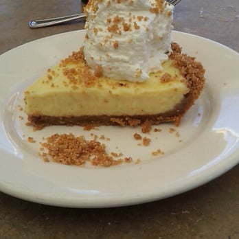 Houston's Restaurant - Key Lime Pie perfection - American Near Me - Pompano Beach, Florida Houston's Restaurant - Key Lime Pie perfection - American Near Me - Pompano Beach, Florida