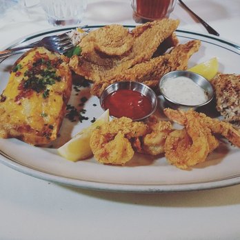 Grace's - How can you not like the seafood platter?? - American Near Me - Houston, Texas Grace's - How can you not like the seafood platter?? - American Near Me - Houston, Texas