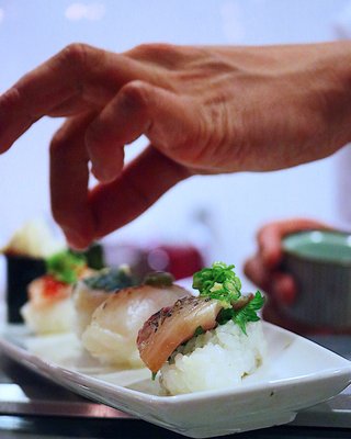 Sushi Noguchi by null