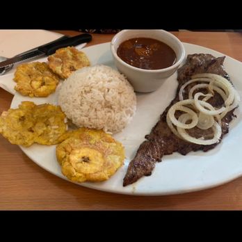 El Bajareque Restaurant - Latin American Near Me - Miami, Florida El Bajareque Restaurant - Latin American Near Me - Miami, Florida