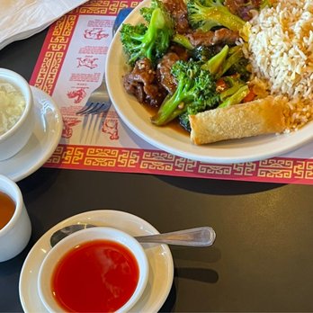 Dynasty China Bistro - Egg Drop Soup with Beef with Broccoli with House Fried Rice and spring roll - Chinese Near Me - Reno, Nevada Dynasty China Bistro - Egg Drop Soup with Beef with Broccoli with House Fried Rice and spring roll - Chinese Near Me - Reno, Nevada