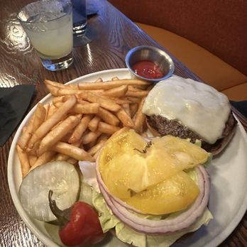 Lirica Restaurant - Burger - Latin American Near Me - Chicago, Illinois Lirica Restaurant - Burger - Latin American Near Me - Chicago, Illinois