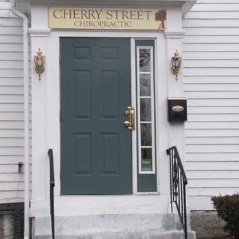 Cherry Street Health Group - Main entrance for Cherry Street Chiropractic - Chiropractors Near Me - Danvers, Massachusetts Cherry Street Health Group - Main entrance for Cherry Street Chiropractic - Chiropractors Near Me - Danvers, Massachusetts