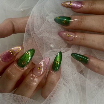 Modern Nails Lounge Spa - Nail Salons Near Me - Austin, Texas