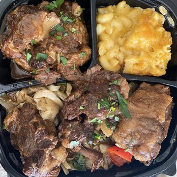 Creole Orleans Catering - Oxtails with cabbage & mac n cheese - Caterers Near Me Creole Orleans Catering - Oxtails with cabbage & mac n cheese - Caterers Near Me