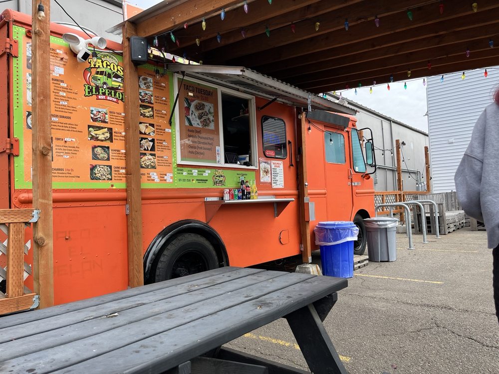 Tacos El Pelon