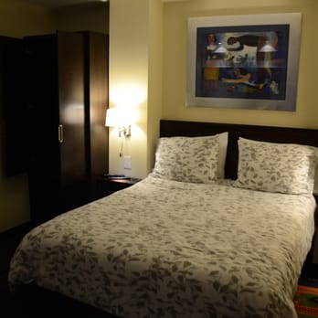 The Red Tree House - Apt 102 1st bedroom - Hotels Near Me - México, D.F., DIF The Red Tree House - Apt 102 1st bedroom - Hotels Near Me - México, D.F., DIF