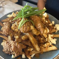 Le Cafe Du Bistrot - Poutine poulet piri piri