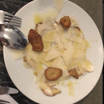 La Quercia - Fried and raw mushroom with cheese - 10/10 - Italian Near Me - Vancouver, British Columbia