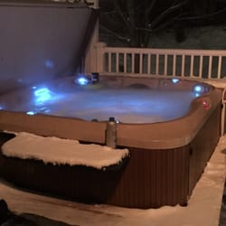 Van Dorn Pools & Spas - hot tub cover with white LED lighting