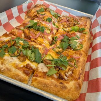 Campo Pizza - Bbq chicken pizza - Pizza Near Me - Ann Arbor, Michigan