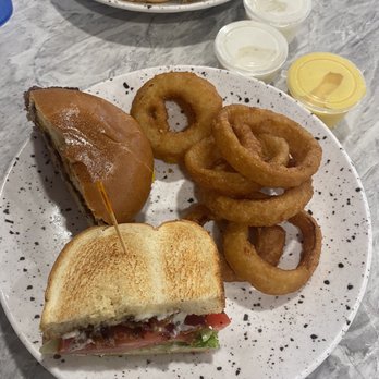 Golden Egg Pancake House - Breakfast & Brunch Near Me - Surfside Beach, South Carolina Golden Egg Pancake House - Breakfast & Brunch Near Me - Surfside Beach, South Carolina