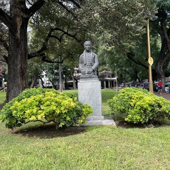 Plaza Francia - Luis Braille - Arts & Crafts Near Me - Buenos Aires, C Plaza Francia - Luis Braille - Arts & Crafts Near Me - Buenos Aires, C