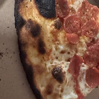 Grimaldi's Pizzeria - More burnt crust - Pizza Near Me - Overland Park, Kansas