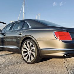 Evan Limo Ride - Bentley Flying Spur Exterior