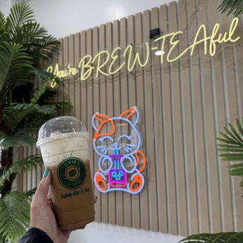 Levien Cafe - Salted Foam Coffee - Cafes Near Me - Philadelphia, Pennsylvania