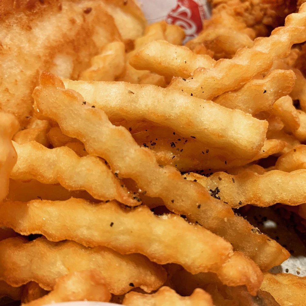 raising-cane-s-chicken-fingers-114-photos-211-reviews-415-w