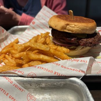 Red Door Woodfired Grill - Classic Burger with fries - American Near Me - Leawood, Kansas Red Door Woodfired Grill - Classic Burger with fries - American Near Me - Leawood, Kansas