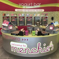 Menchie's Frozen Yogurt - Inside the store