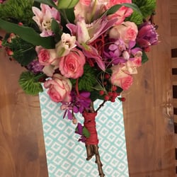 Laavish Flower Studio - Week 1 - love heart bouquet