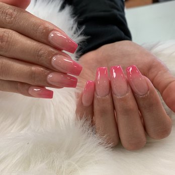 Mindy Nails Bar - Pink ombré - Nail Salons Near Me - Whittier, California