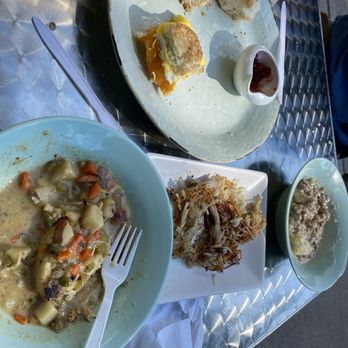 Crain’s Kitchen - Biscuits and gravy, chicken pot pie biscuits - Sandwiches Near Me - Sister Bay, Wisconsin