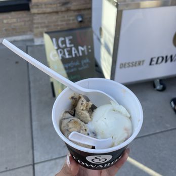 Edwards Dessert Kitchen - rhubarb bay leaf crumble & s'mores - Desserts Near Me - Minneapolis, Minnesota