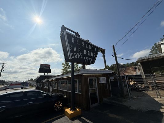 B.E. Scotts BBQ by null