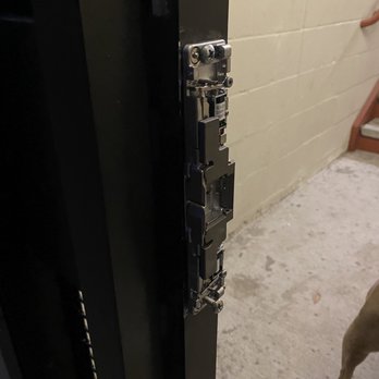 Beacon 430 - Broken exterior gate - Apartments Near Me - St Petersburg, Florida