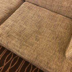 Pearl River Resort - Nasty sofa
