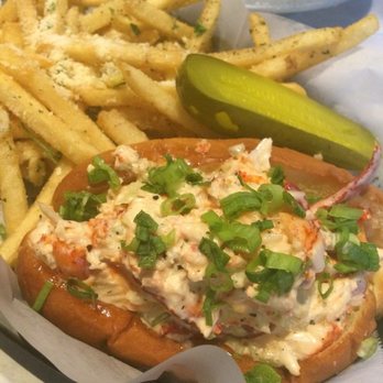 Backyard Bayou - Lobster roll and garlic fries ! Lots of real fresh meat and the garlic fries were perfect - Cajun/Creole Near Me - Union City, California