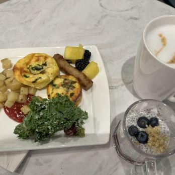 Delta Sky Club - Airport Lounges Near Me - Denver, Colorado Delta Sky Club - Airport Lounges Near Me - Denver, Colorado