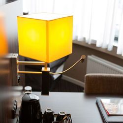 Hotel Docklands - Superior room with queen bed