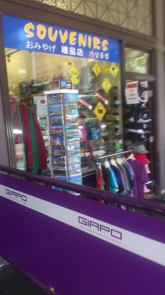 CIVIC SOUVENIRS Updated July 2024 277 Queen St, Auckland, New