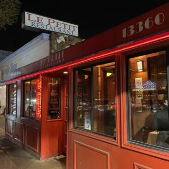 Le Petit Restaurant - The exterior of Le Petit Restaurant - French Near Me - Sherman Oaks, California Le Petit Restaurant - The exterior of Le Petit Restaurant - French Near Me - Sherman Oaks, California