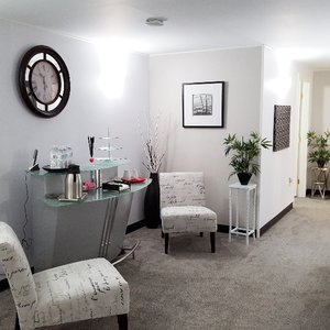 J Salon 13 Photos Nail Salons 1101 Moro St Manhattan Ks