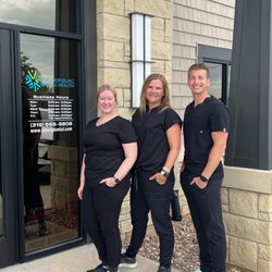 Williamsburg Dental Health - Dr. Tiffany Kinnick, Dr. Megan Grier and Dr. Brandon Svoboda treat their patients as family in a comfortable, friendly environment.