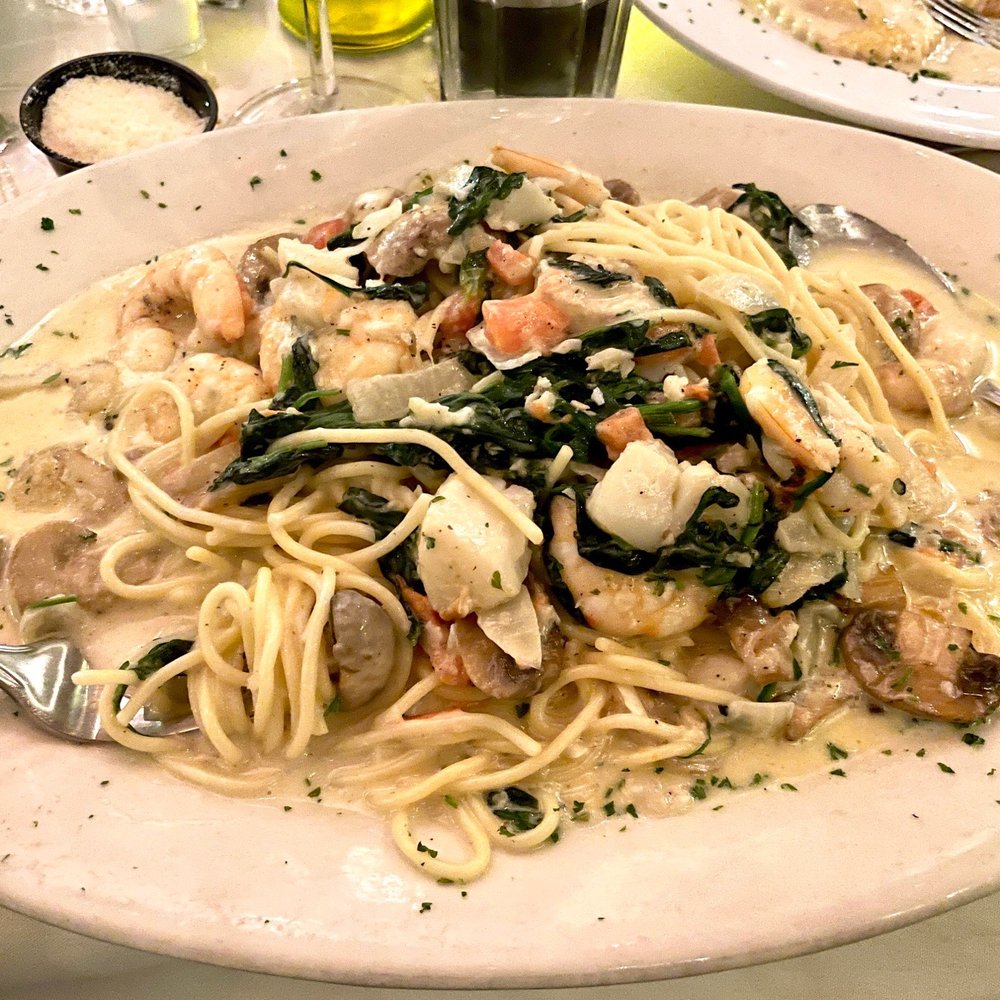 Piazza Gavi - Scallop and Shrimp Serenata - Italian Near Me - Tucson, Arizona Piazza Gavi - Scallop and Shrimp Serenata - Italian Near Me - Tucson, Arizona