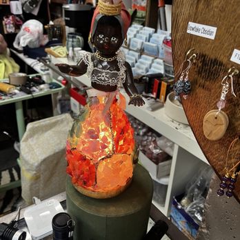 Betty Blu Pottery - Decorative stone lady - Arts & Crafts Near Me - Louisville, Kentucky Betty Blu Pottery - Decorative stone lady - Arts & Crafts Near Me - Louisville, Kentucky