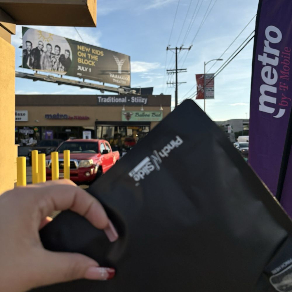 Balboa Bud - Front of shop w goodies - Cannabis Dispensaries Near Me - Los Angeles, California Balboa Bud - Front of shop w goodies - Cannabis Dispensaries Near Me - Los Angeles, California