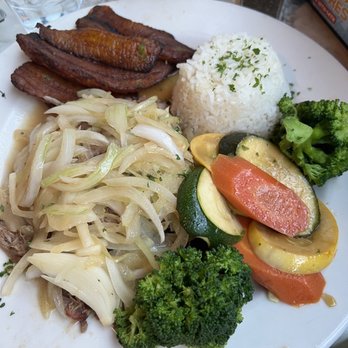 Guapo's Cocina & Bar - Platanos Fritos Bean Vegetables Mariscada - Mexican Near Me - Gaithersburg, Maryland Guapo's Cocina & Bar - Platanos Fritos Bean Vegetables Mariscada - Mexican Near Me - Gaithersburg, Maryland