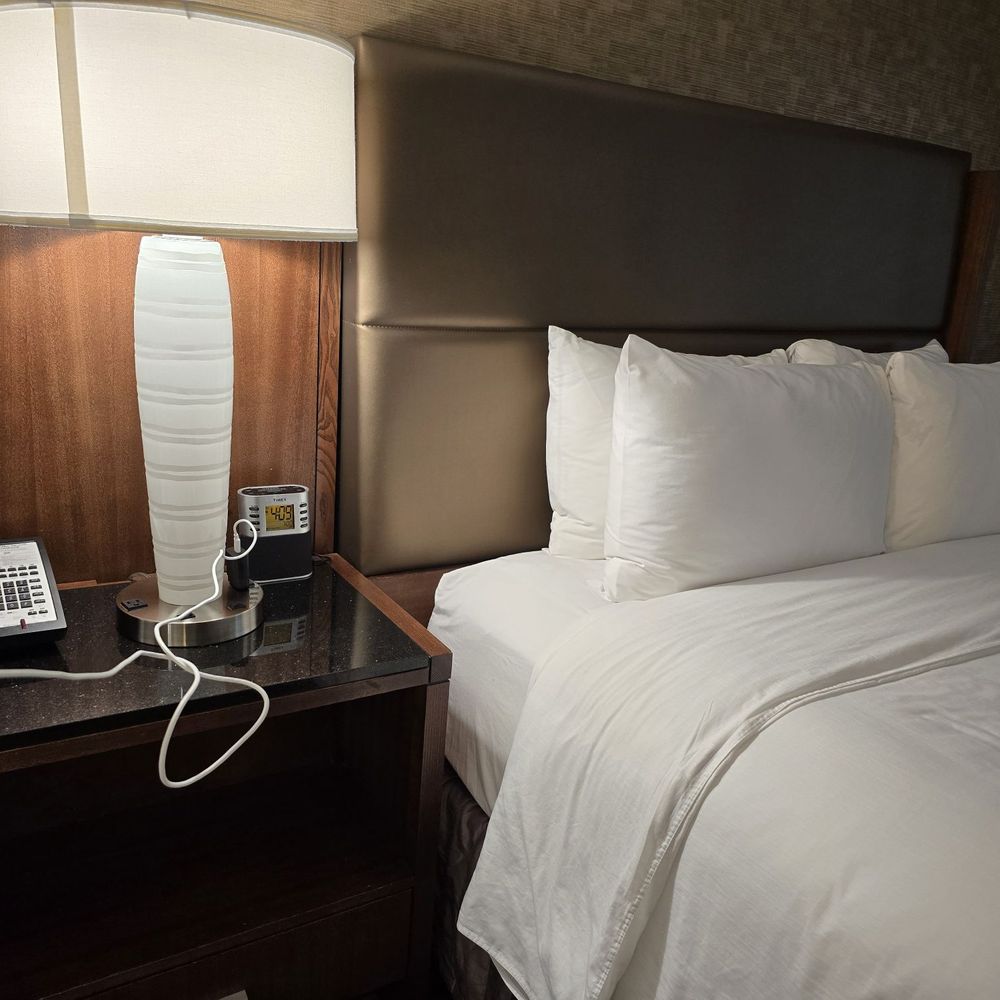 Crowne Plaza - Room - Hotels Near Me - Foster City, California Crowne Plaza - Room - Hotels Near Me - Foster City, California