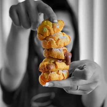 Beard Papa's - Mini cream puffs - Desserts Near Me - San Mateo, California