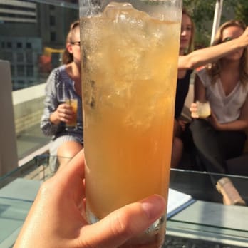 Aire Rooftop Bar - Long Island iced tea - Wine Bars Near Me - Chicago, Illinois