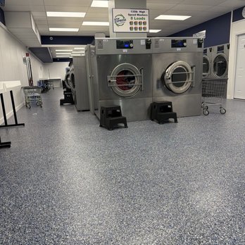 Spin Express - Large 135 lb washers. - Laundromat Near Me - Liverpool, New York Spin Express - Large 135 lb washers. - Laundromat Near Me - Liverpool, New York