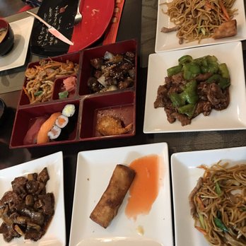 Jinode - A Japanese combo box, and two beef and noodle combos - Chinese Near Me - Madrid, M