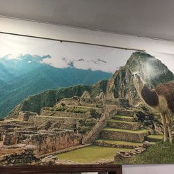 La Caravana Bbq - Nice mural.