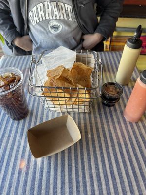 Los Ninos Taqueria by null
