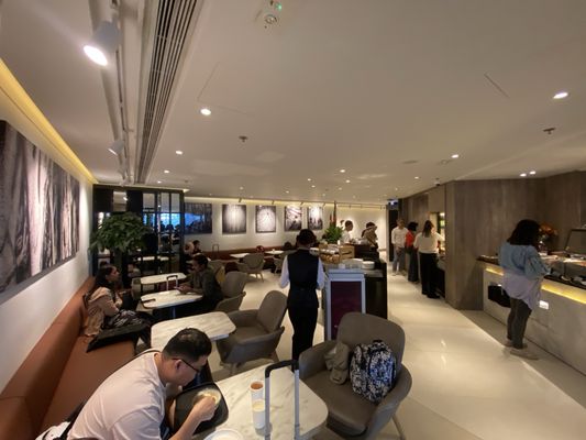 Chase Sapphire Lounge by The Club HKG by null