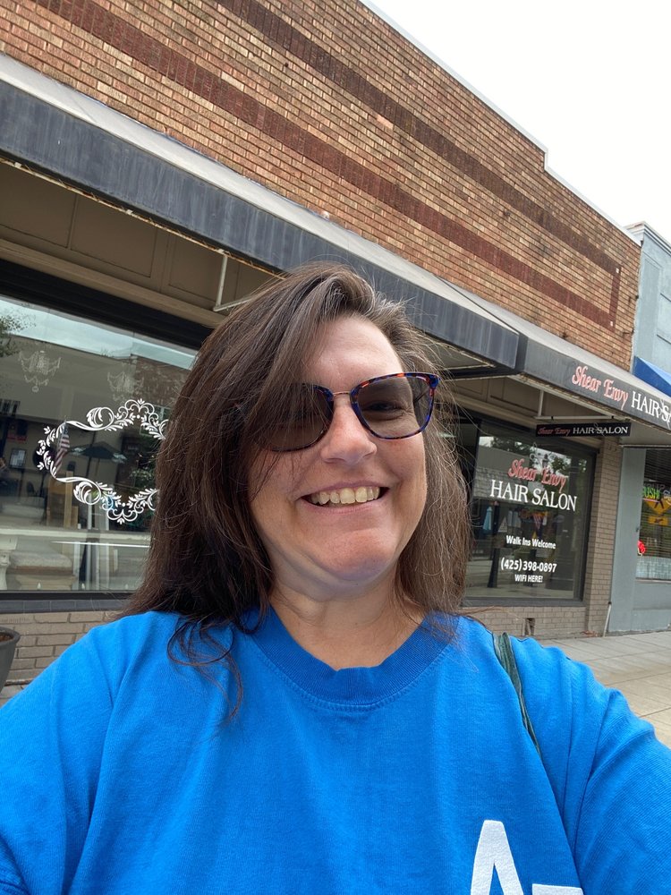 SHEAR ENVY Updated September 2024 34 Reviews 10112 Main St